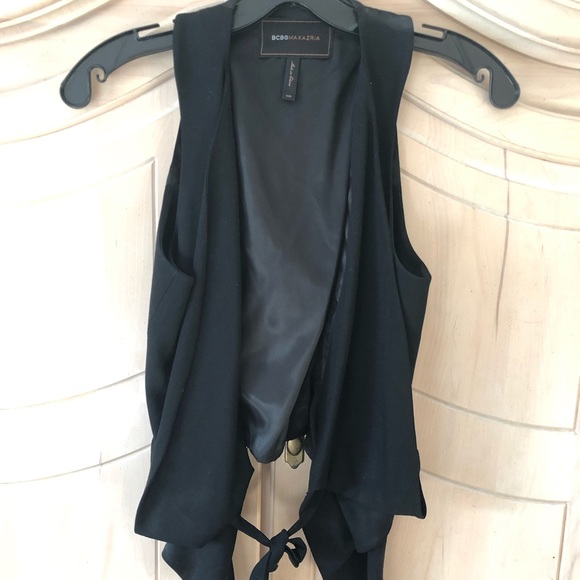 BCBG vest - Picture 3 of 3